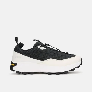 Curbstone - Black/White